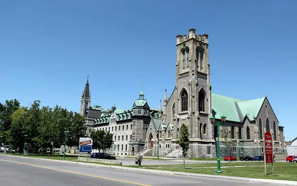 Cégep de Saint-Laurent, by Denis-Carl Robidoux